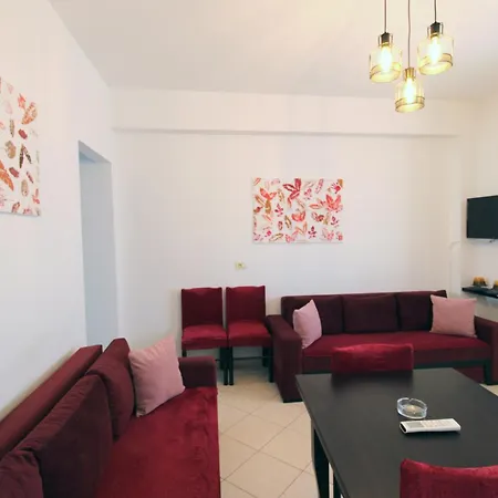 Omnia Apartment *