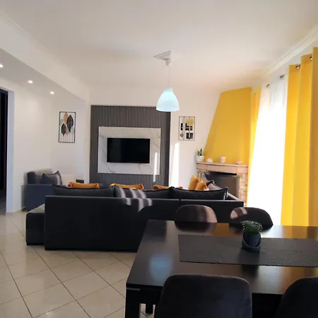 Omnia Apartment