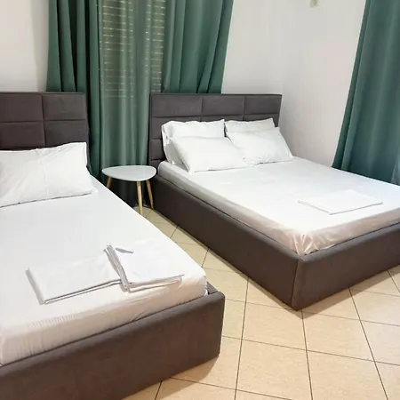Omnia Apartment