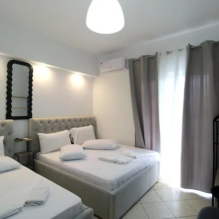 Apartment Omnia Ksamil